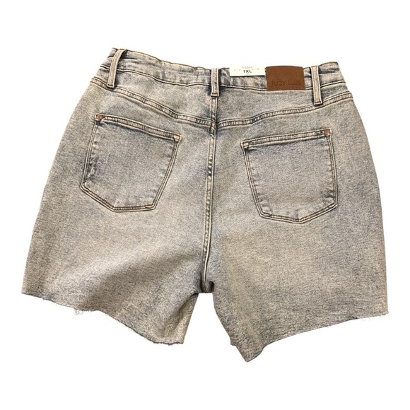 JUDY BLUE JEANS  Distressed Denim Shorts - Picture 2 of 3